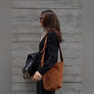 100% Leather Women’s Bucket Bag - Made in Mexico